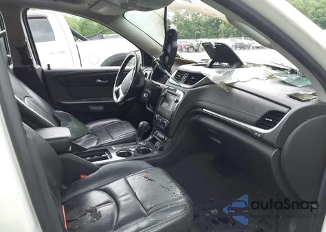 2015 Chevrolet Traverse 2Lt z USA, uszkodzony, nr VIN 1GNKVHKD0FJ285348